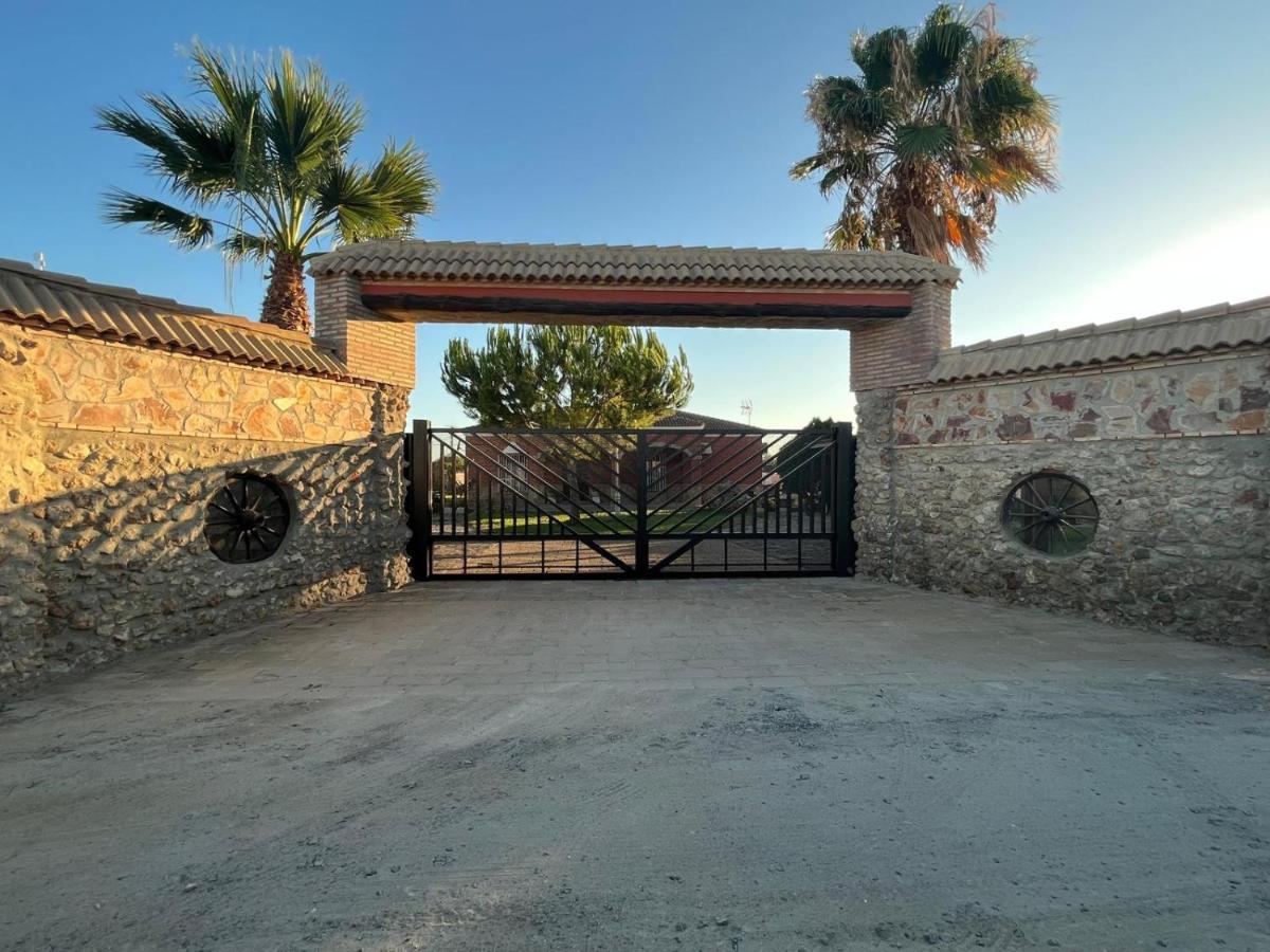 La Estacada Vila Lora del Río Exterior foto